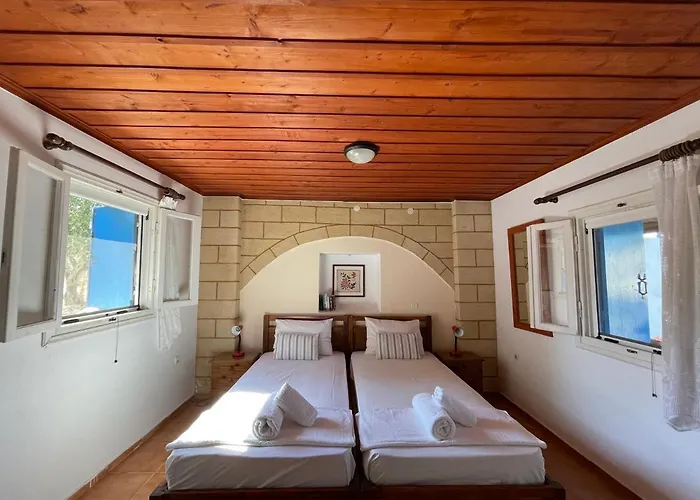 Vasilopoulos Estate * Koróni