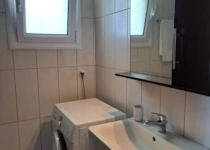 Vasilopoulos Estate * Koróni